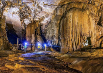 ben trong quan the hang dong trieu nam voi song ngam nhu da ky ao o quang tri 3542.jpg