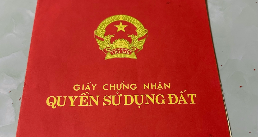 Có bản án vẫn phải nộp sổ đỏ gốc: Người dân nói vô lý, nhà chức trách phản hồi co ban an van phai nop so do goc nguoi dan noi vo ly nha chuc trach phan hoi 2930.jpg