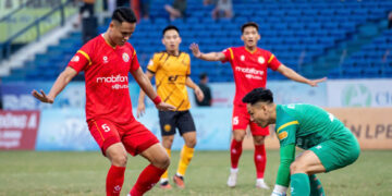 cuoc dua tru hang v league kho luong toi phut cuoi 2814.jpg