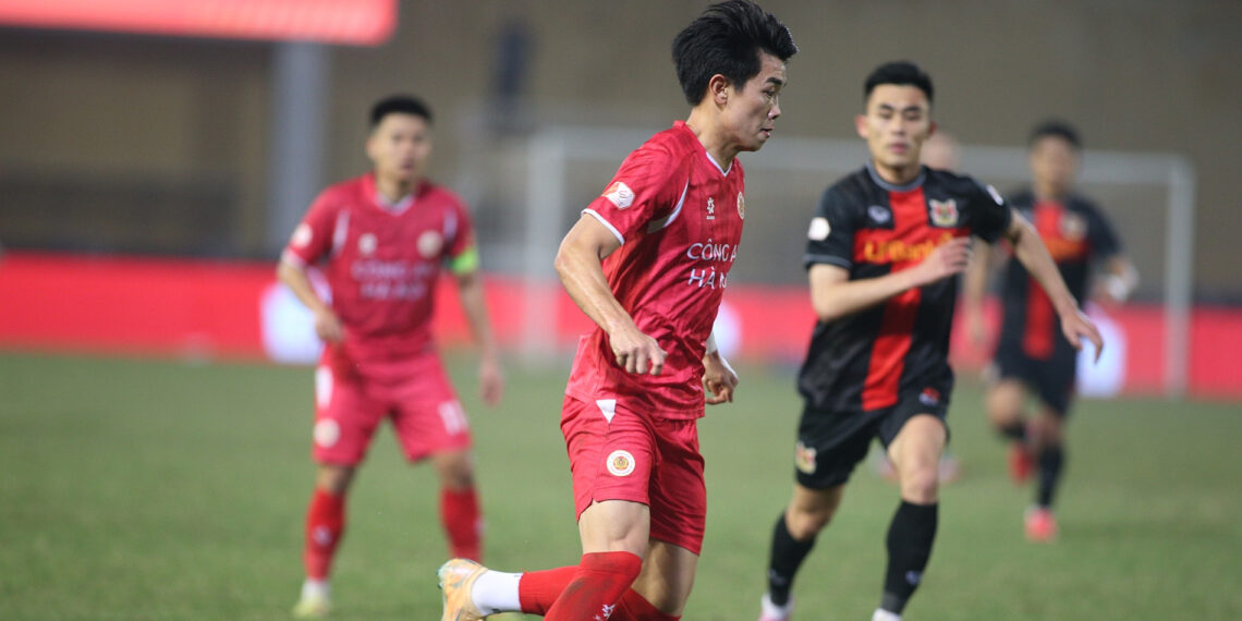 cuoc dua vo dich v league dinh bac thang hoa cahn sap chot so 816.jpg