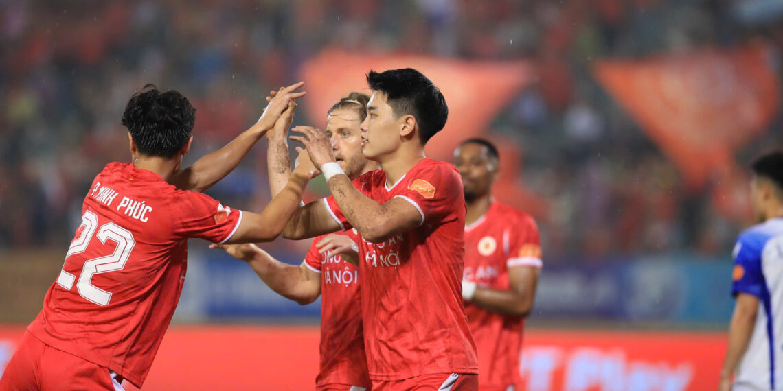 cuoc dua vo dich vleague som nga ngu sau cu nga ngua cua the cong viettel.jpg