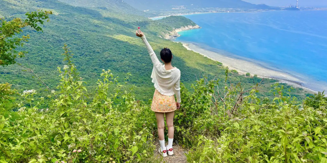 Điểm đến được ví như 'Hawaii của Việt Nam', khách vui chơi thả ga hết 1,1 triệu diem den duoc vi nhu hawaii cua viet nam khach vui choi tha ga het 11 trieu 1690.png