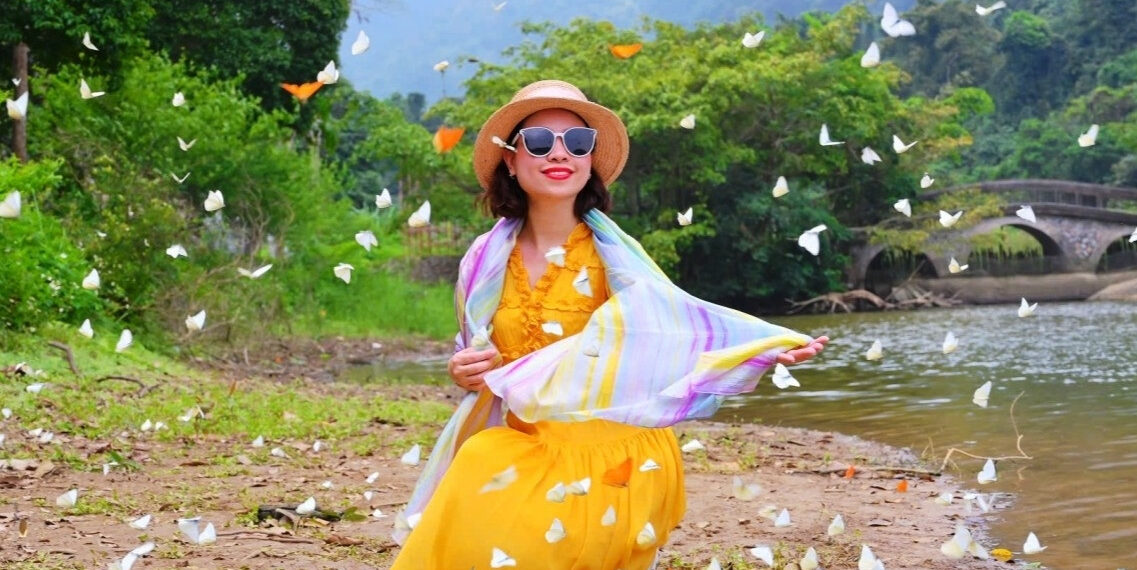 du khach do xo vao rung san buom check in cung cay ray khong lo o ninh binh 1954.jpg