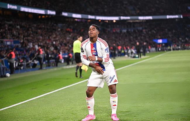 endrick phu nhan co bat dong voi hlv cua lyon.jpg