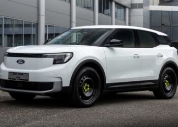 explorer van jpg.18159.jpeg