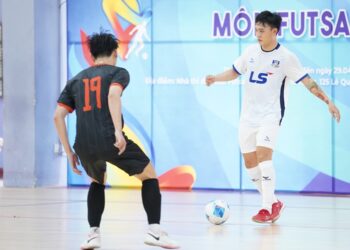futsal thai son nam 2304205852.jpg