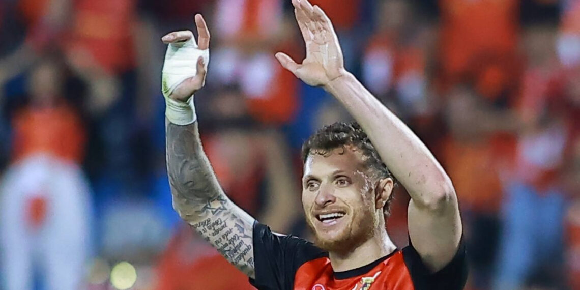 geovane nhap tich thanh cong hlv kim sang sik cho vu khi moi 1634.jpg