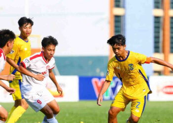 ha slna the cong viettel dung do ha noi o chung ket u15 quoc gia 1921.jpg