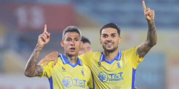 hoang hen ruc sang ha noi nguoc dong thang becamex tphcm 2718.jpg