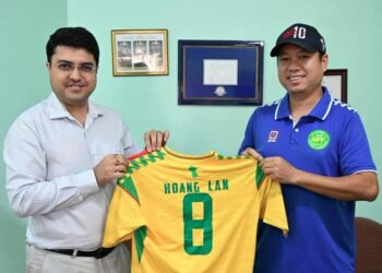 hoang lan 1803125531.jpg