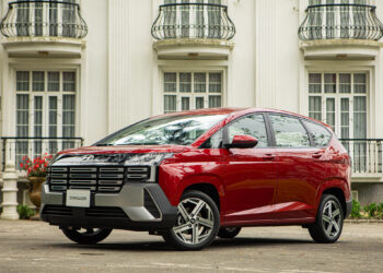 hyundai new stargazer 38 jpg.18208.jpeg