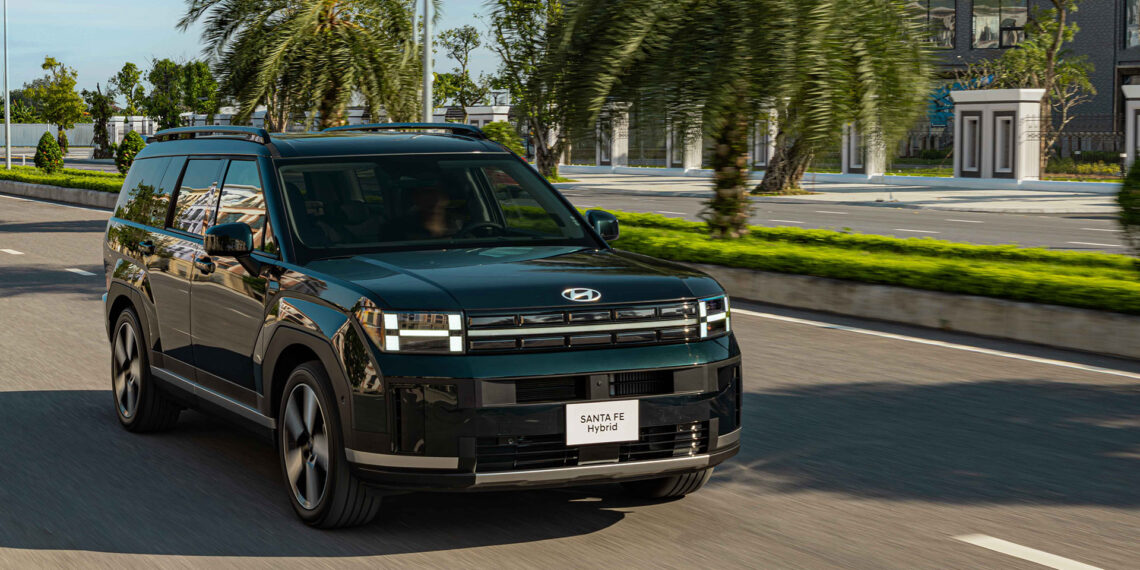 hyundai santa fe hybrid 2 jpg.17934.jpeg