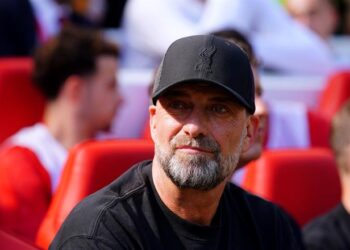 klopp doi mat nguy co mat viec vi mau thuan noi bo.jpeg