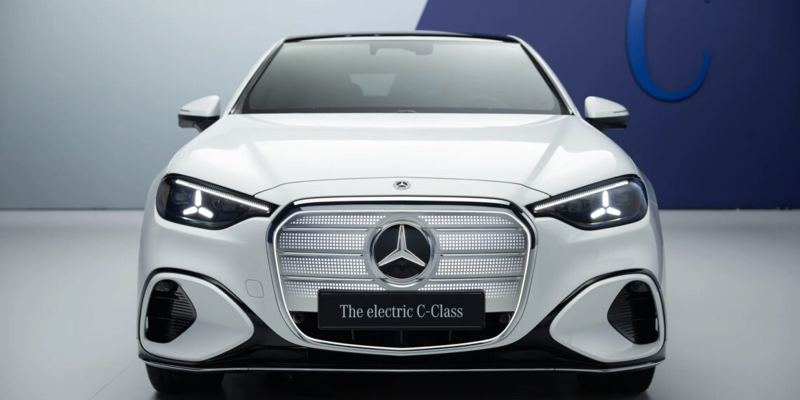 mercedes c class studio exteriors 00020 jpg.18293.jpeg