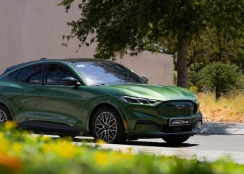 mustang jpg.18025.jpeg