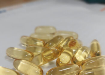 nguoi bi huyet ap thap khong nen uong omega 3 vi sao 2678.jpeg