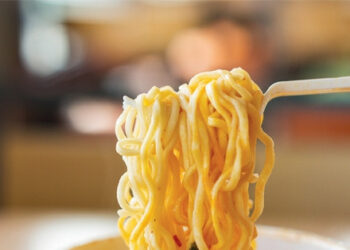 nguoi dan ong tre suy giam chuc nang than vi mot thoi quen an toi 1026.jpg