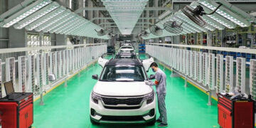 nguon cung o to moi dang tang manh xe san xuat trong nuoc lan at xe nhap khau 1727.jpeg