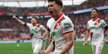 nhan dinh augsburg vs frankfurt 20h30 ngay 254 bundesliga 202526.jpg