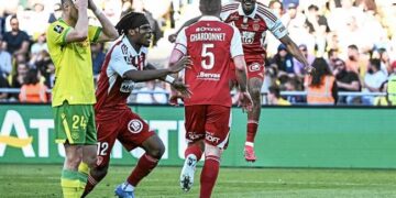 nhan dinh brest vs lens 01h45 ngay 254 ligue 1 202526.jpg