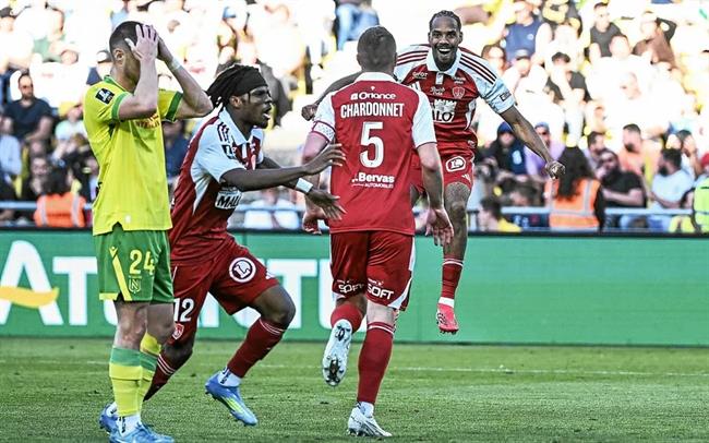 nhan dinh brest vs lens 01h45 ngay 254 ligue 1 202526.jpg