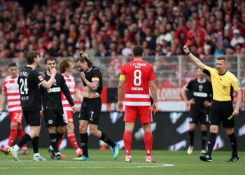 nhan dinh st pauli vs bayern munich 23h30 ngay 114 hum xam phan tam.jpg