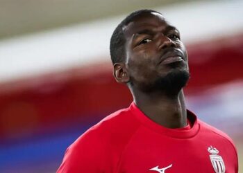 Phản ứng bất ngờ của người hâm mộ ngày Pogba trở lại paul pogba 2412093225.jpg
