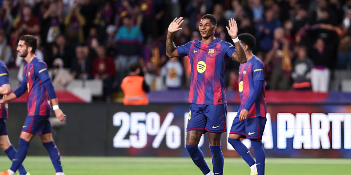 rashford san sang giam luong de o lai barcelona.jpg