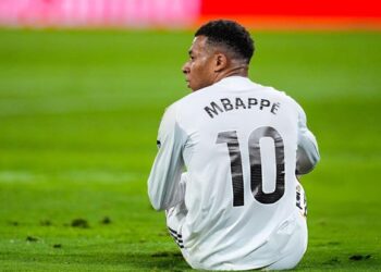 real madrid lo ngai ve kha nang mbappe ra san truoc barca.jpg