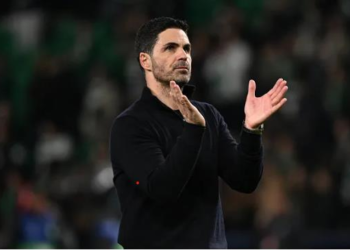 sai lam cua mikel arteta khien arsenal tra gia dat.png