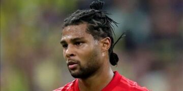 serge gnabry cua bayern cam on arsenal.jpg