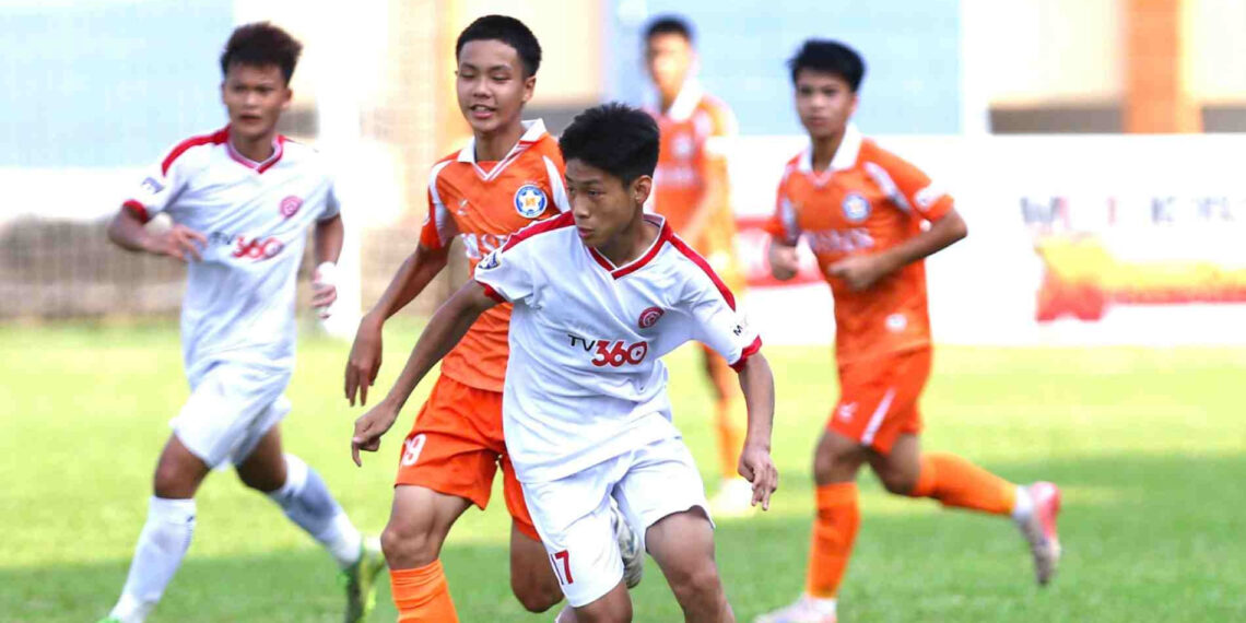 slna cham tran the cong viettel o ban ket u15 quoc gia 2357.jpg