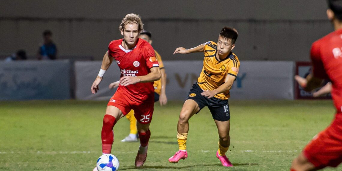 the cong viettel vs thanh hoa 0904232136.jpg