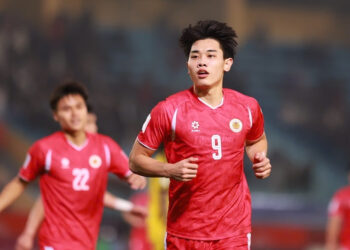 truc tiep bong da ca tphcm 0 3 cahn dinh bac lap cong 1422.jpg