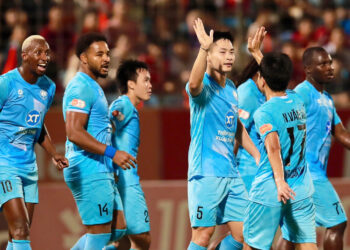 truc tiep bong da da nang 0 1 nam dinh van bieu bi the do vi loi lang xet 1392.jpg