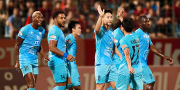 truc tiep bong da da nang 0 1 nam dinh van bieu bi the do vi loi lang xet 1392.jpg