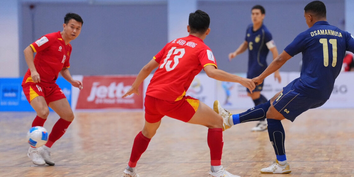 truc tiep bong da futsal viet nam 0 0 thai lan an mieng tra mieng 3086.jpg