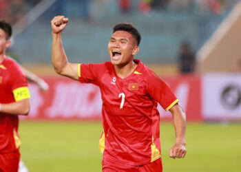 tuyen viet nam dau malaysia can trong khong thua 2935.jpg