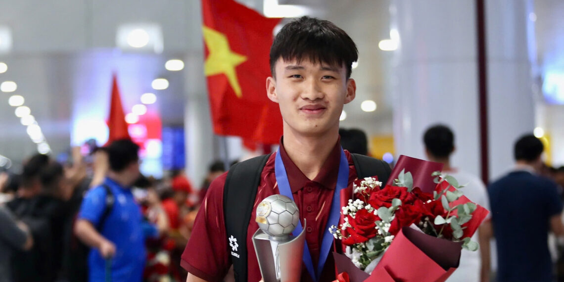 u17 viet nam ron rang mang cup vo dich dong nam a ve nuoc 1597.jpeg