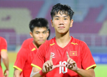 u17 viet nam va cu chay da cho giac mo world cup 3444.jpg