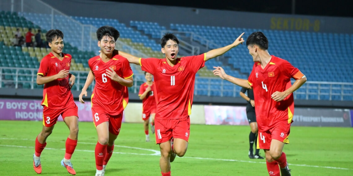 u17 viet nam vo dich dong nam a giac mo lon lai bat dau 3784.jpg