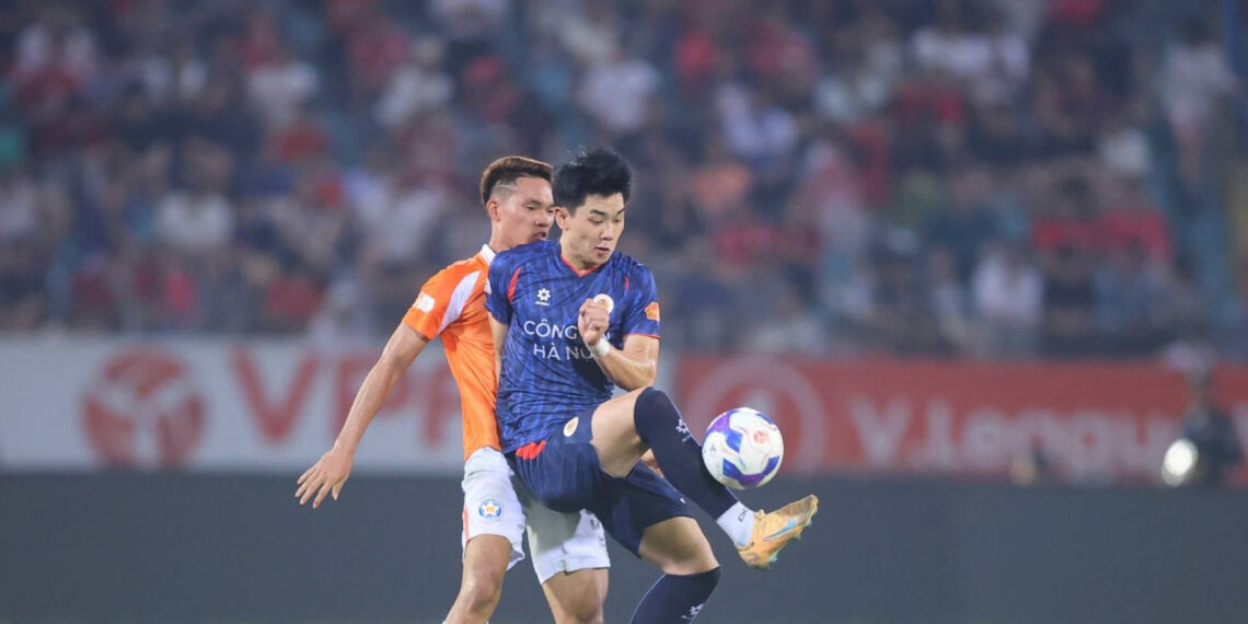 V-League sắp an bài, HLV Kim Sang Sik liệu đã thở phào? v league sap an bai hlv kim sang sik lieu da tho phao 2907.jpg