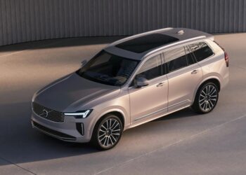 Thị trường ô tô Việt “nóng” cuối tháng 3, xe điện và hybrid lên ngôi xc90 exterior 06 edited 1774089070761 jpg.17836.jpeg
