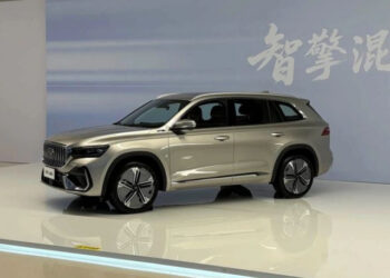 xehay geely hev 140426 2.jpg