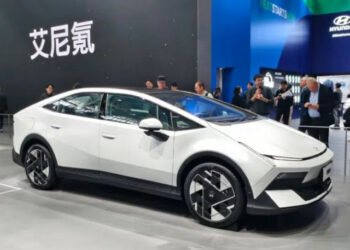 xehay hyundai ioniq v 26 280426 1.jpg
