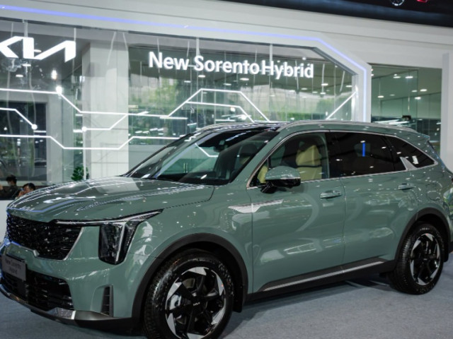 xehay kia sorento hev trung bay 200426 6.jpg