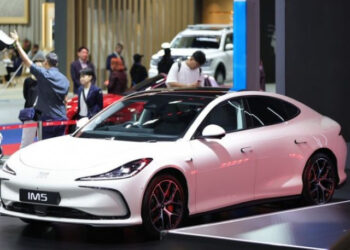 MG IM5 ra mắt Đông Nam Á: Tầm hoạt động 860 km, sạc siêu nhanh trong 18 phút, giá từ 1,16 tỷ VNĐ xehay mg im5 310326 8.jpg