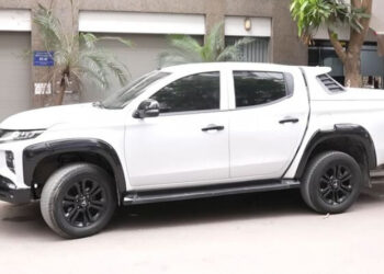 xehay o to tai 0202426 1.jpg