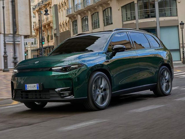 BYD tung 200 bản cập nhật phần mềm trong năm 2025, bỏ xa kỷ lục 16 lần của Tesla xehay ota 140426 3.jpg