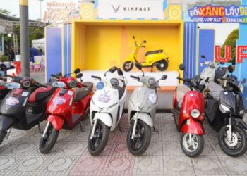 xehay vf1604 160426 2.jpg